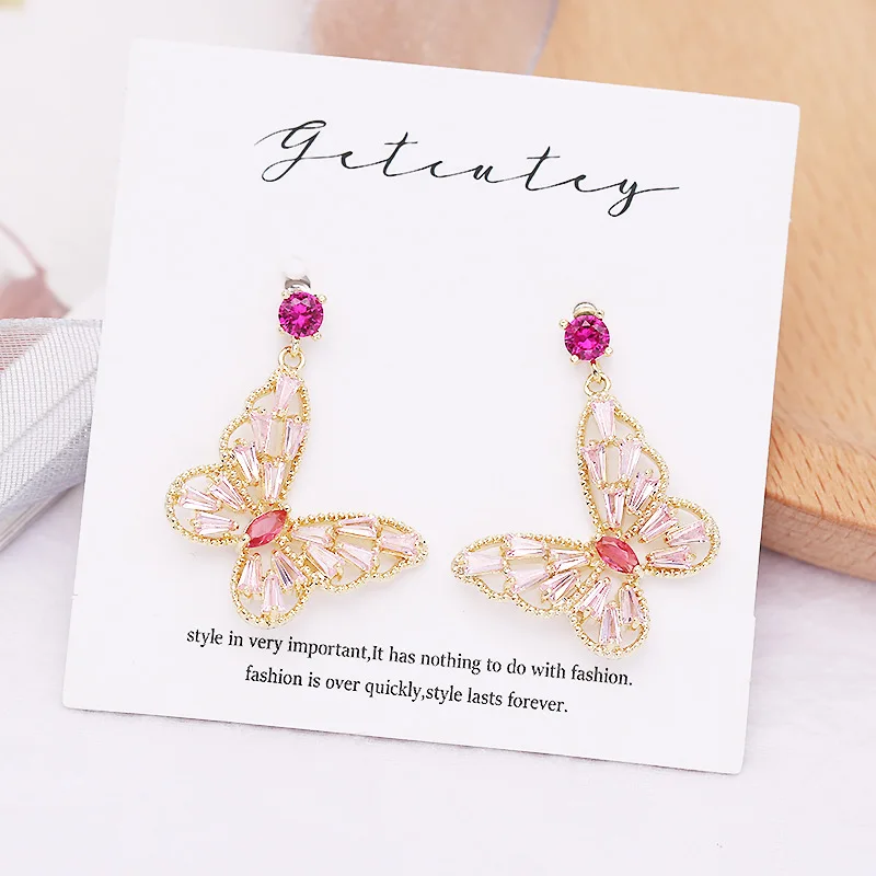 Серьги бабочки женские с кристаллами простые корейские модные блестящие