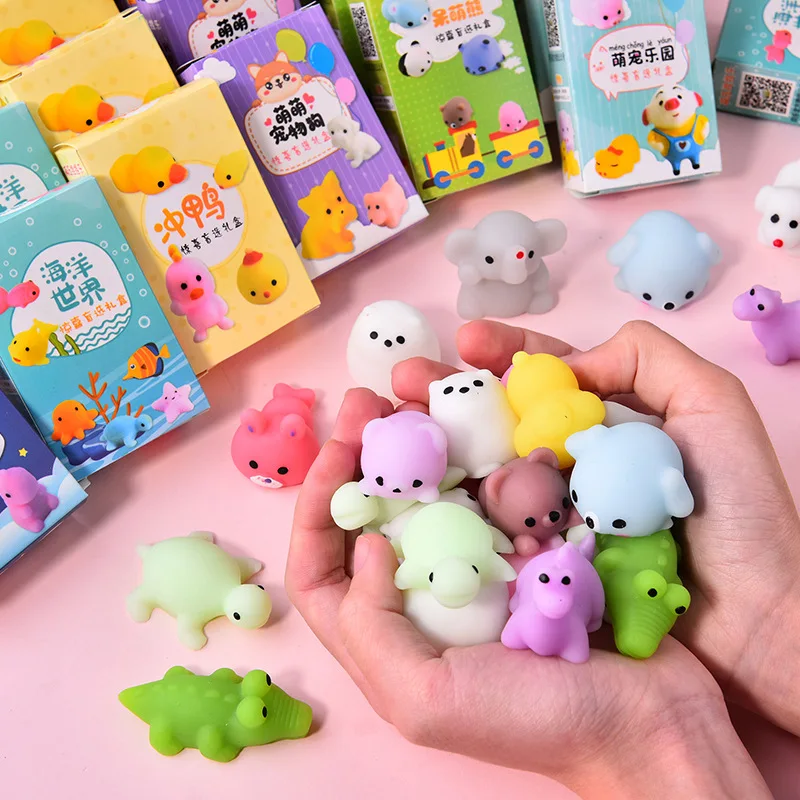 24 единицы товара все разные Симпатичные Моти мягкими Cat медленно поднимающийся