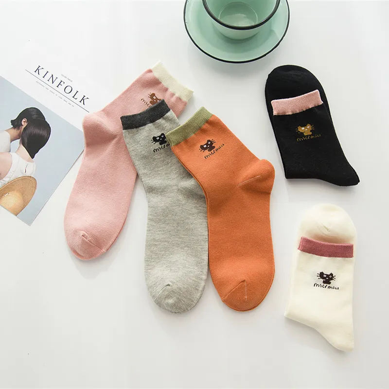 5 Pairs Hot Sale Cartoon Animal Kawaii Cat Embroidery Cotton Women Sock Comfortable Soft Spring Autumn Winter Fashion Crew Socks