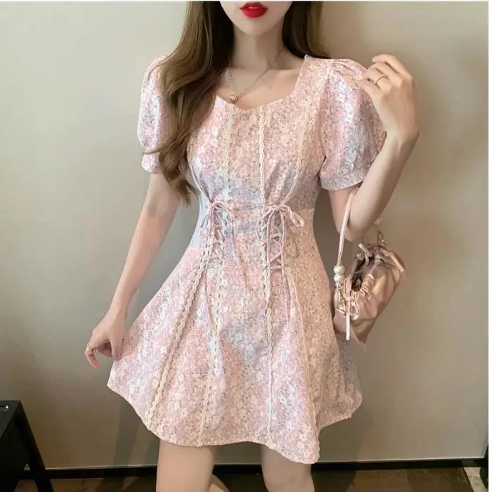 

Floral lace dress in the summer of 2021, the new little temperament ladies' waist A short skirt women's clothing