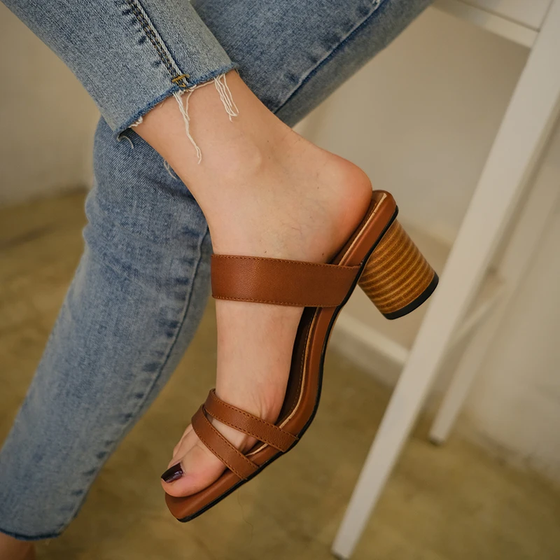 

Punk Concise Women slippers 2021 Summer Genuine Leather High Heels sandals buckle Decoration Party Prom Shoes Woman