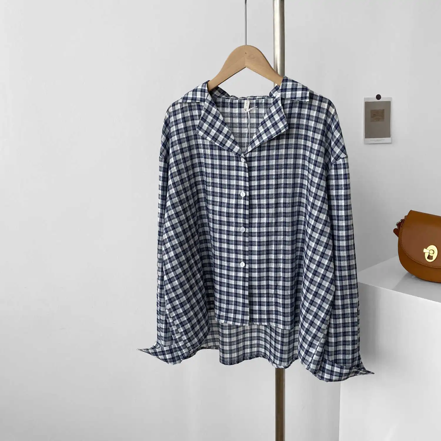 

COZOK 2021 Autumn New Korean Long Sleeve V-neck Plaid Women's Shirt Top 1832