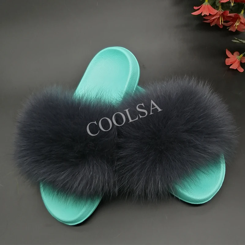 Шлепанцы Coolsa женские с зеленым мехом красивые меховые сланцы пляжные