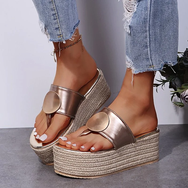 

Wedding artifact platform shoes wear summer flip flops 2021 fashion all-match non-slip slope with trendy women platform sandals