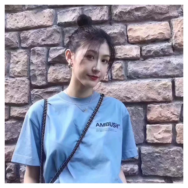 

Ambush 1:1 Высококачественная Футболка женская 100% хлопковая Футболка Модный стиль ambush Топ Футболка с коротким рукавом Уличная футболка