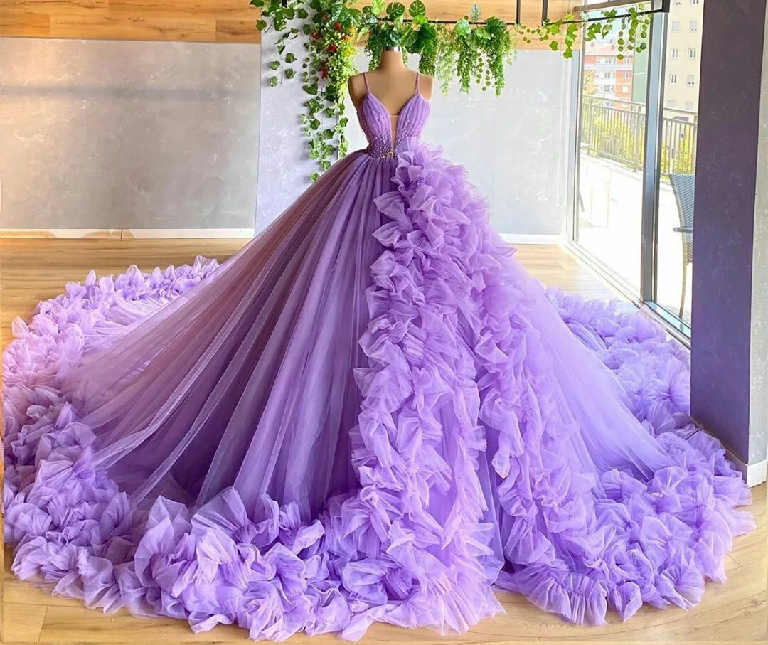 Elegant Puffy Prom Dresses with Long Train Arabic Ball Gown Evening Dress Lebanon Dubai Middle East Robe Women Party Night Gowns
