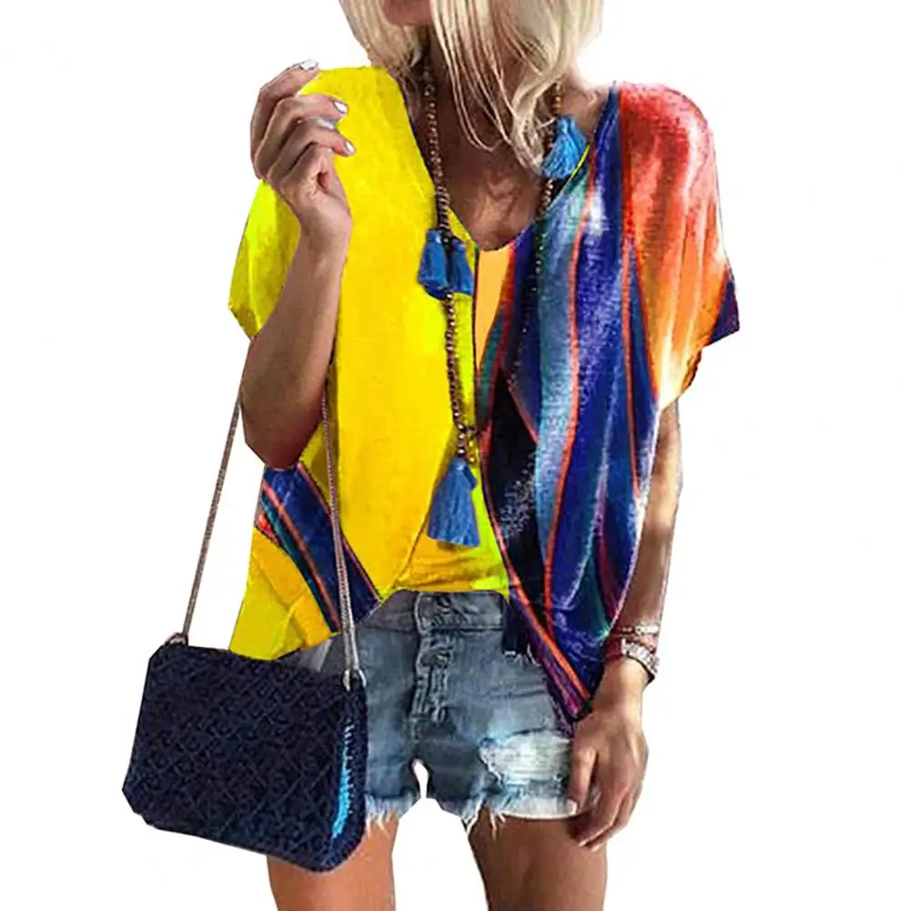 Блузка свободного покроя с V-образным вырезом и коротким рукавом | Женская одежда