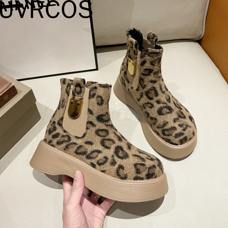 

Новинка Осень-зима 2022, женские ботинки челси на толстой подошве, женские ботинки телесного цвета на молнии с круглым носком, уличные Несколь...