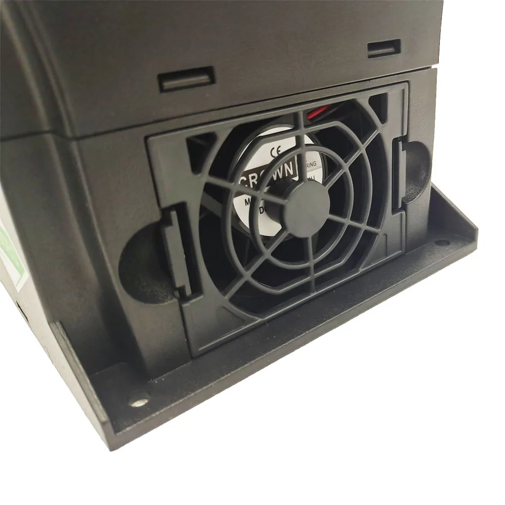 

CM530H-(B)4T2R2GB 380V 2.2KW CNC AC spindle inverteruniversal vector control inverter for asynchronous motor