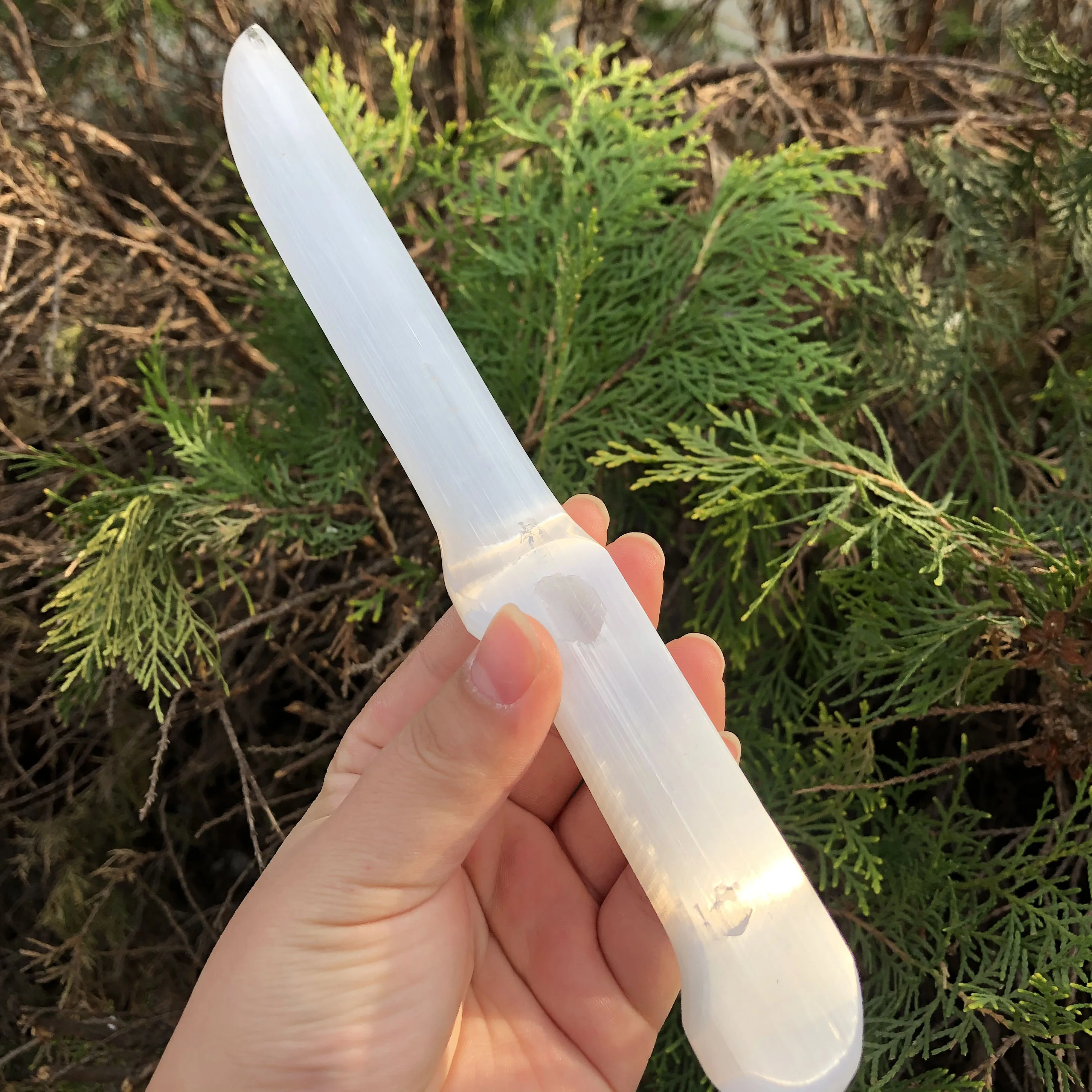 Натуральный нож селенит лечебный кристаллический камень Кварцевая точка для