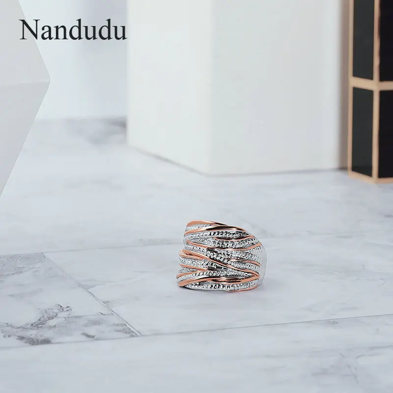 Nandudu Винтаж Interwined два тона античный дизайн кольцо модные украшения элегантные