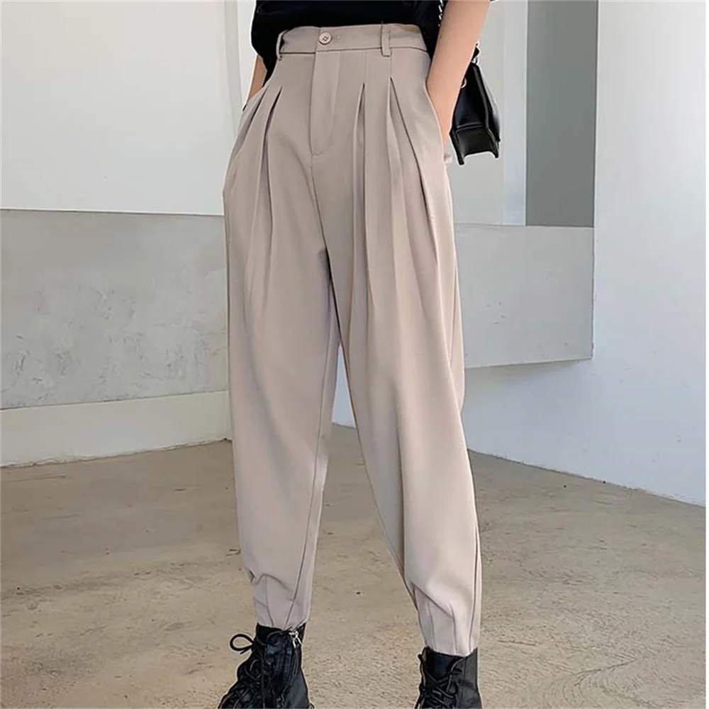 

Женские свободные брюки-султанки в стиле ретро