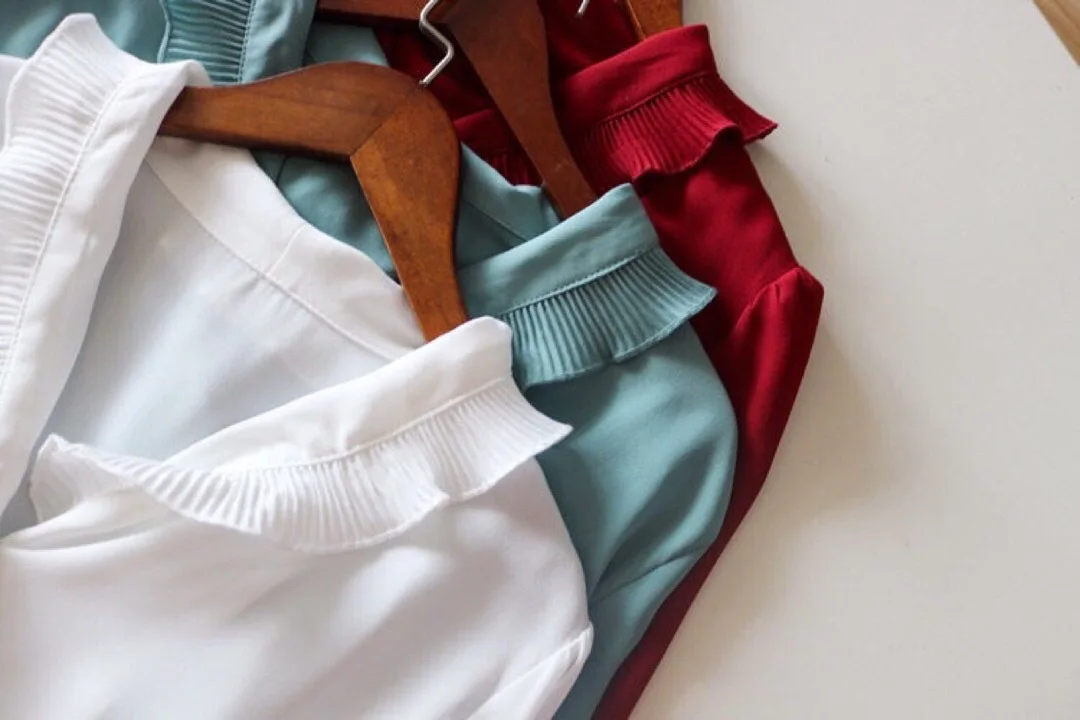 

2021 Women Shirt Early Spring New Ruffle Collar Shirt Blouse