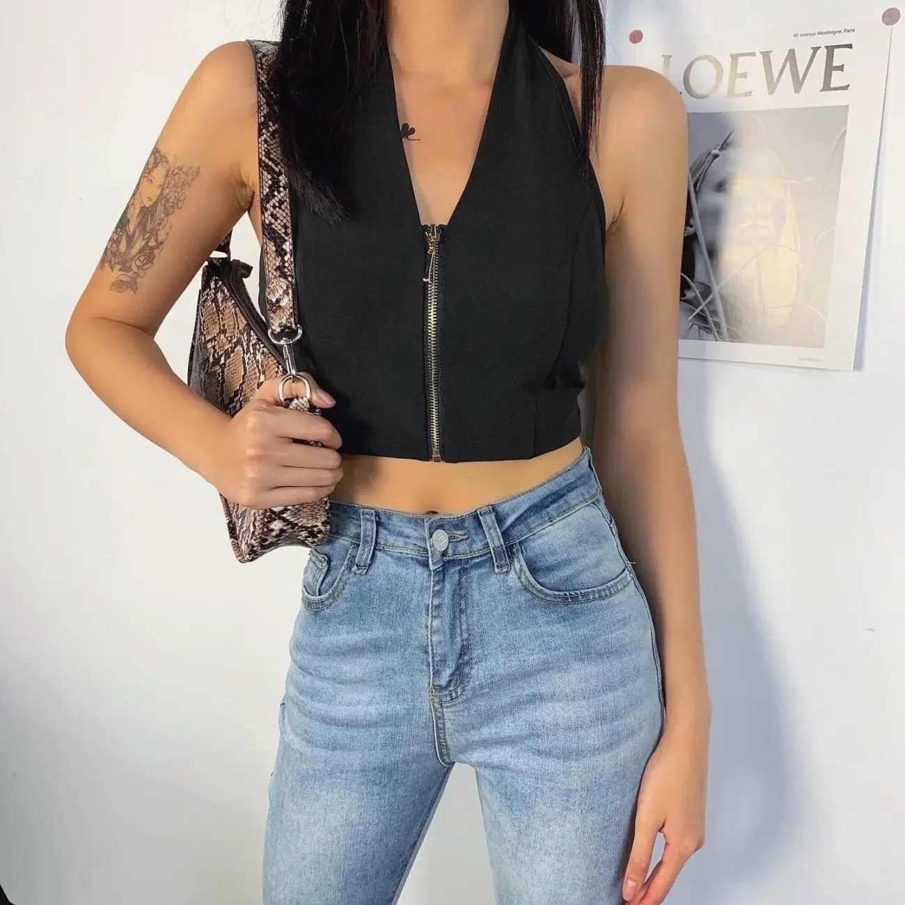 

New European and American style neck zipper solid color sleeveless suspender vest