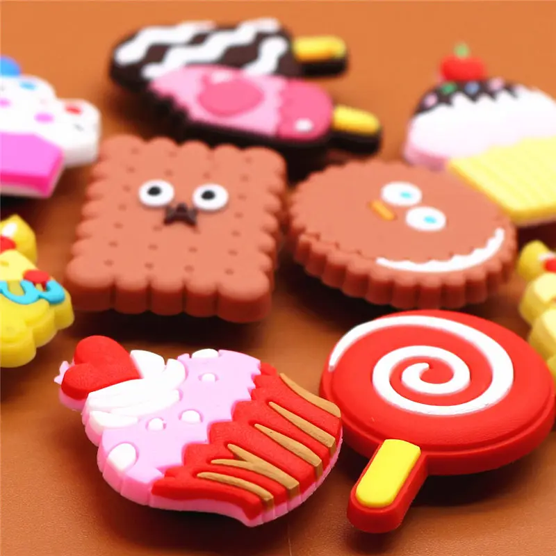 Single Sale 1pc Birthday Cake Shoe Charms Novel Ice Cream Shoe Accessories Biscuit Garden Shoe Decoration for croc jibz Kids U48