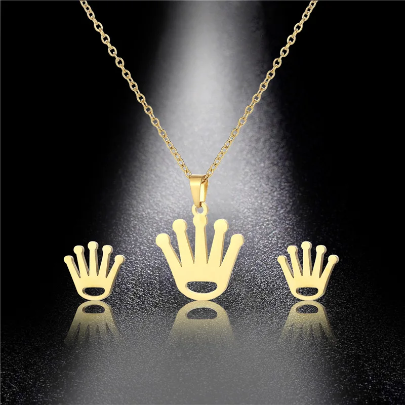 

Small Stainless Steel lucky Queen Crown Love Heart Pendant Chain Necklace Simple Wedding Gift Love You Women Mother Jewelry