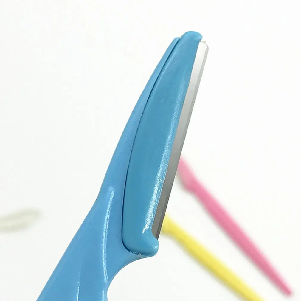 

Premium Eyebrow Trimming Knife Three Sets of Affordable Eyebrow Trimming Set Special Tools for Beauty and Makeup