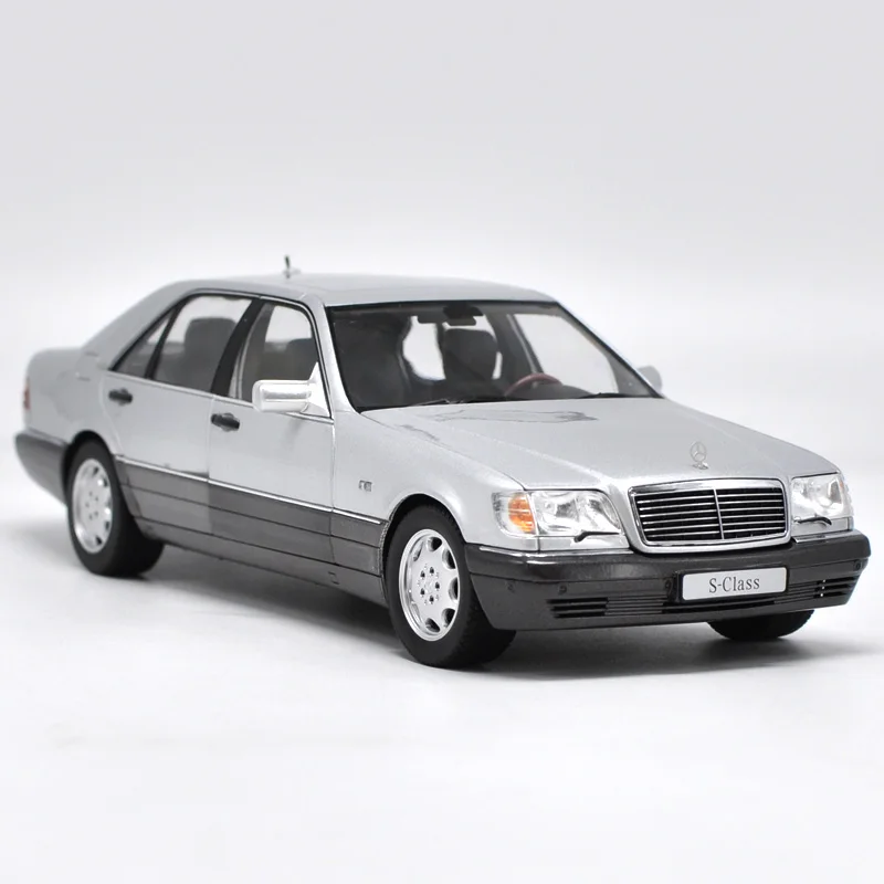 

Original Authorized Authentic 1:18 Diecast S600 S Classic silver car model miniature for gift, collection