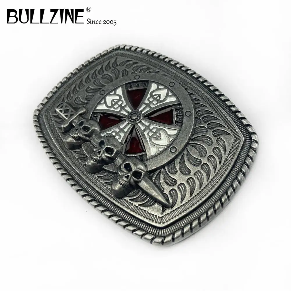 В Bullzine крест с черепами пряжки ремня оловянной отделкой FP-02751 подходит для детей