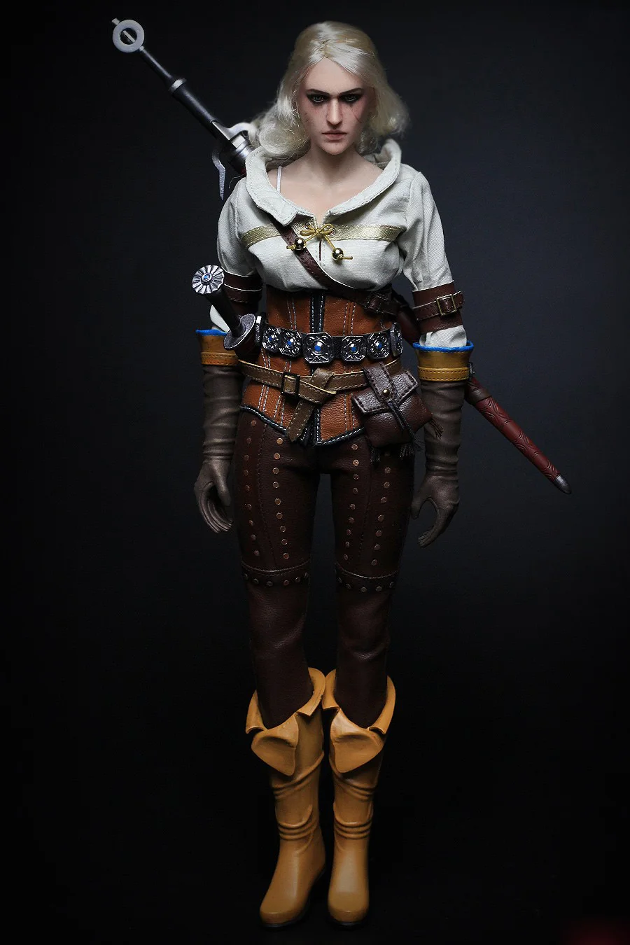Коллекционные фигурки в масштабе 1/6 Охотничья охотника на демонов ведьма цирилла