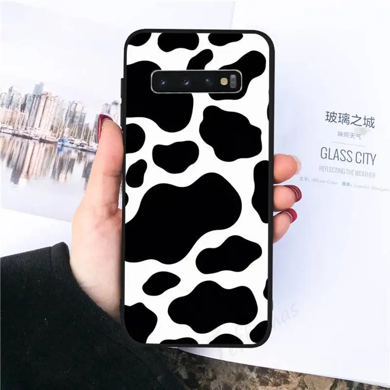 

Cow Milk Black White Phone Case For Samsung galaxy S 7 8 9 10 20 edge A 6 10 20 30 50 51 70 note 10 plus