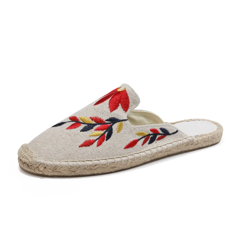 2018 женские босоножки с вышивкой средней длины шлепанцы Вьетнамки без застежки