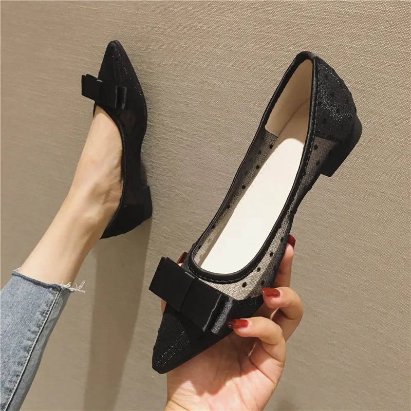 Туфли женские сетчатые с острым носком дышащие без каблука в горошек