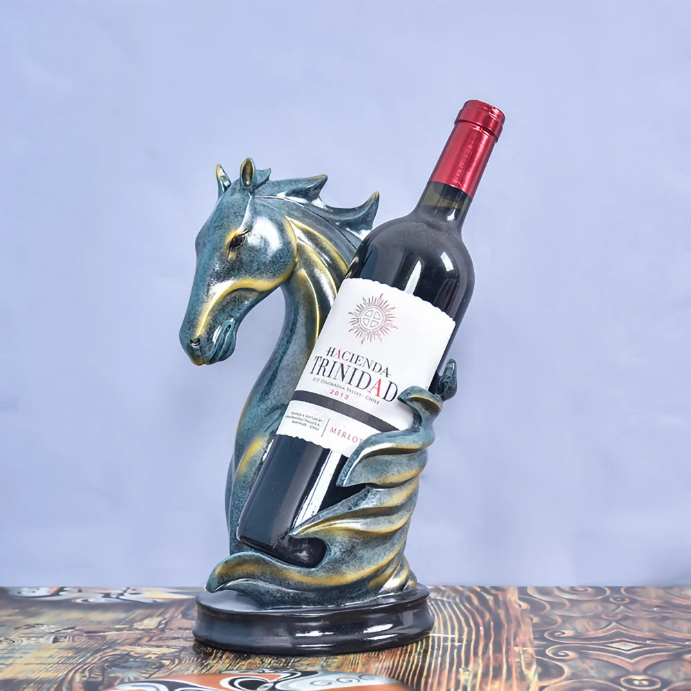 

Статуя из эпоксидной смолы в европейском стиле, подставка с головой лошади для красного вина, украшения для гостиной, Креативные украшения ...
