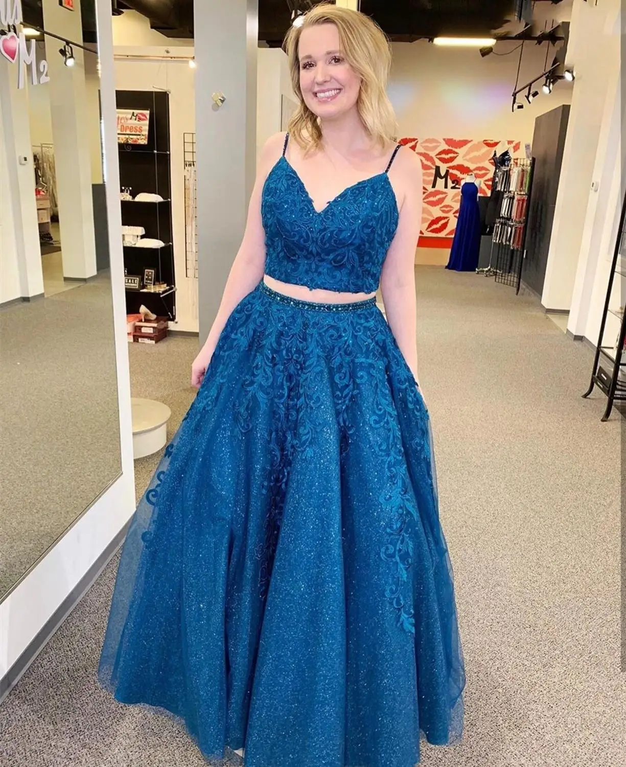 

2020 prom dress blue spaghetti strap two pieces 2 lace applique backles sweetheart charming vestido de graduacion cortos sale