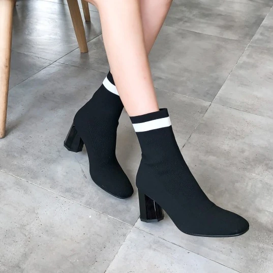 Разноцветные эластичные ботинки на толстом каблуке с квадратной головкой