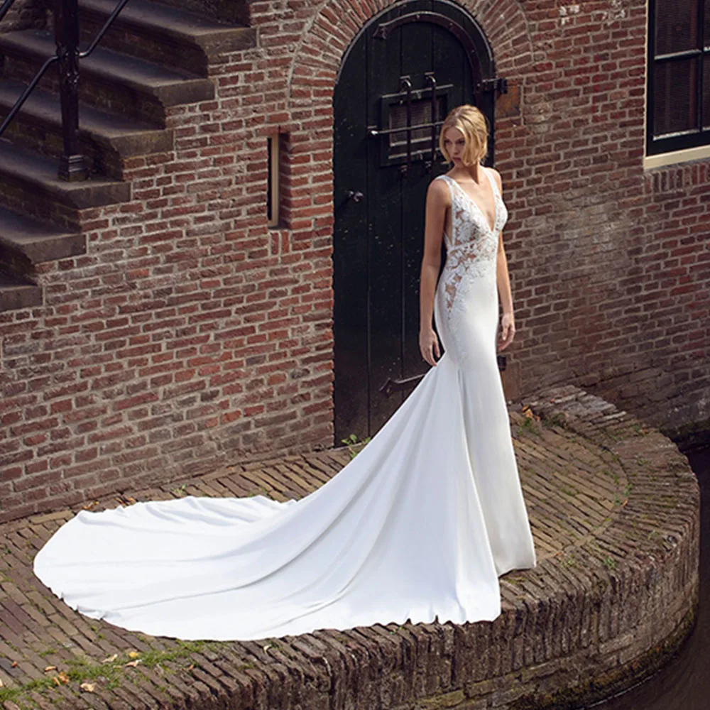 

2021 Sexy Sleeveless Mermaid Custom Made Woman V Neck Wedding Dresses Lace Chiffon Bridal Gowns