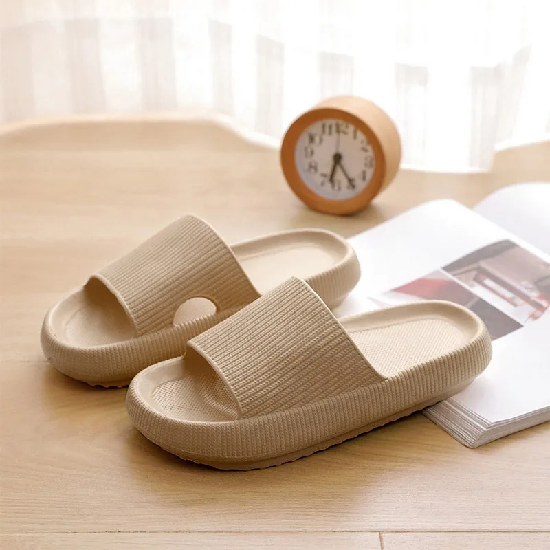 

2021 New Slippers Men Indoor Home Summer Beach Ourdoor Slides Ladies Slipers Platform Mules Shoes Woman Flats