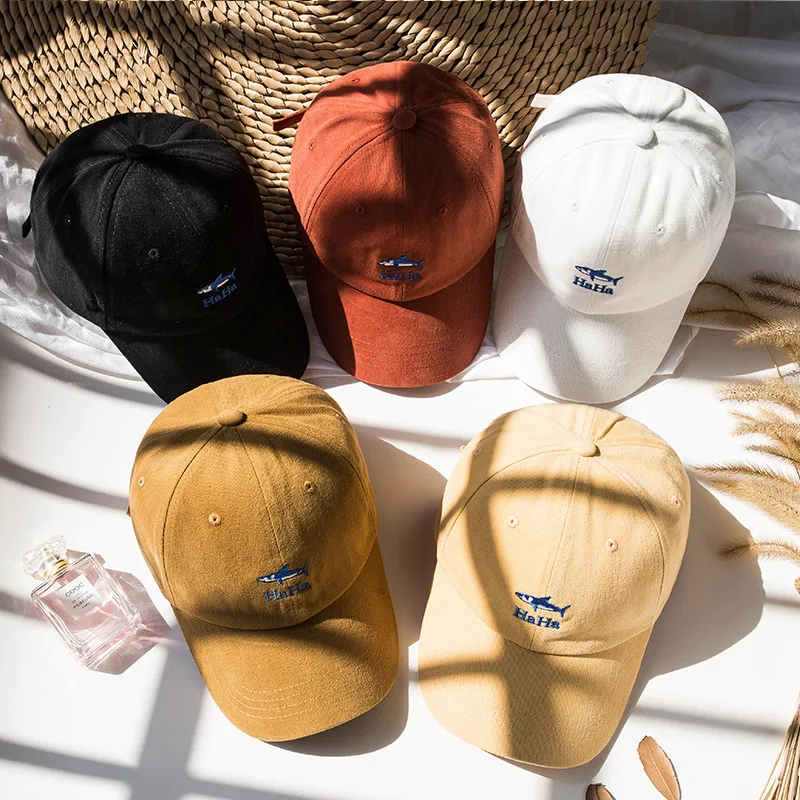 Шапка женская осенне зимняя хлопковая с вышивкой и надписью|Мужские бейсболки| |