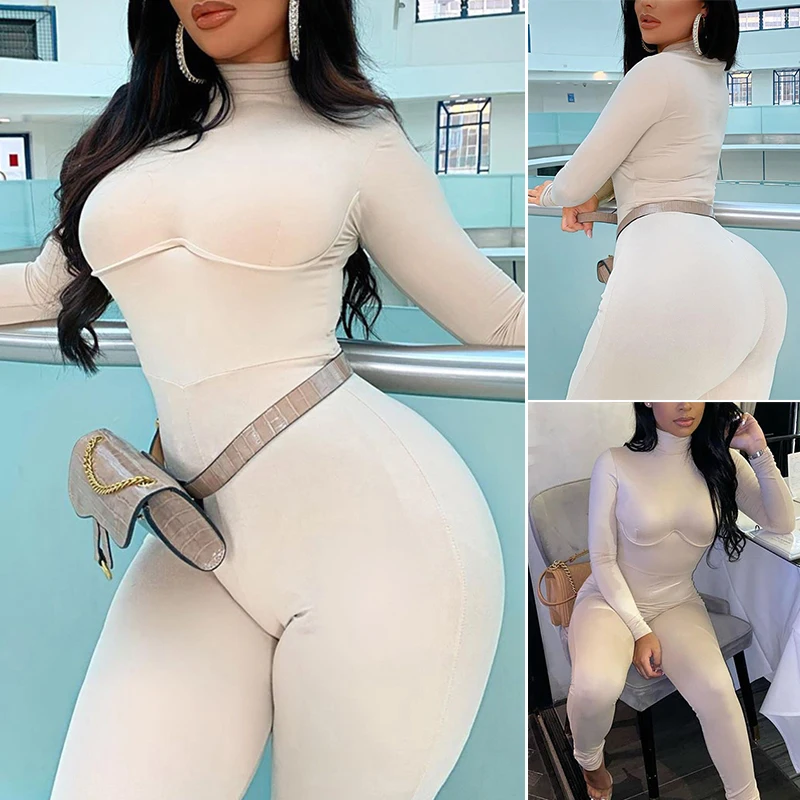 

Комбинезон женский спортивный с воротником-стойкой, пуш-ап