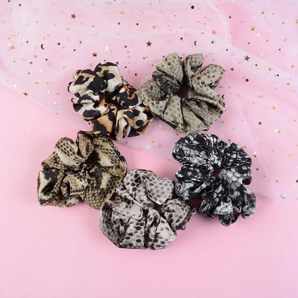 

Europe and America Style 5 Colors Hair Snake Pattern Scrunchies for Women Girls Elastic Hairband Fashion Chic Ponytail Holder
