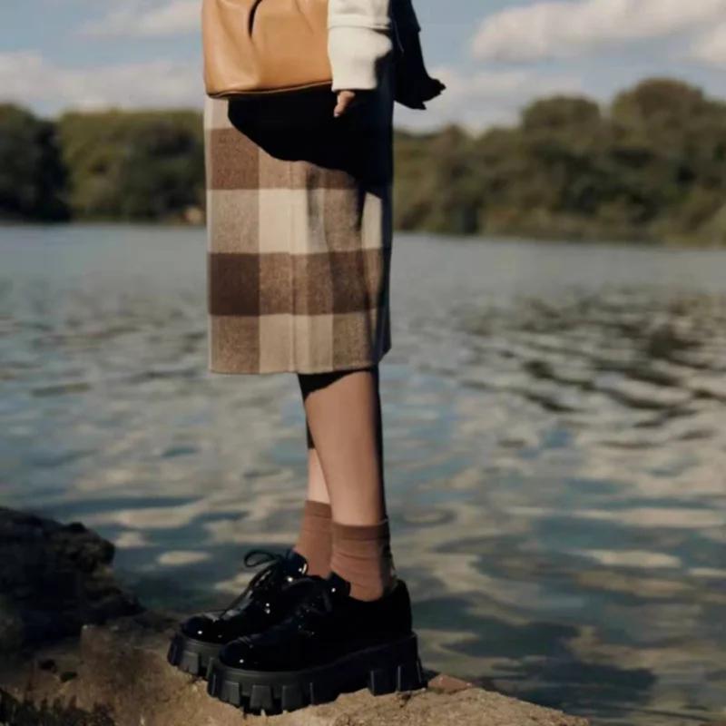 

High-end Luxury Thick-soled Leather Shoes Women Spring Patent Leather Personality Comfortable Single Shoes Trend Women Shoes