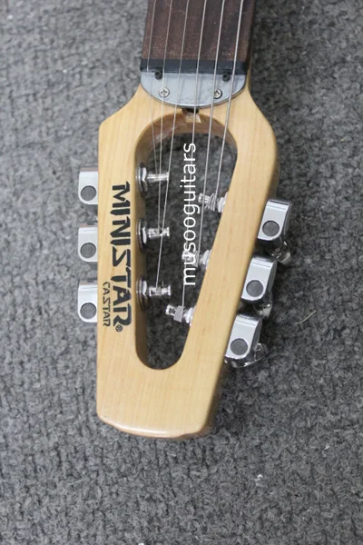 Деловая электрогитара с сумкой для переноски | Спорт и развлечения