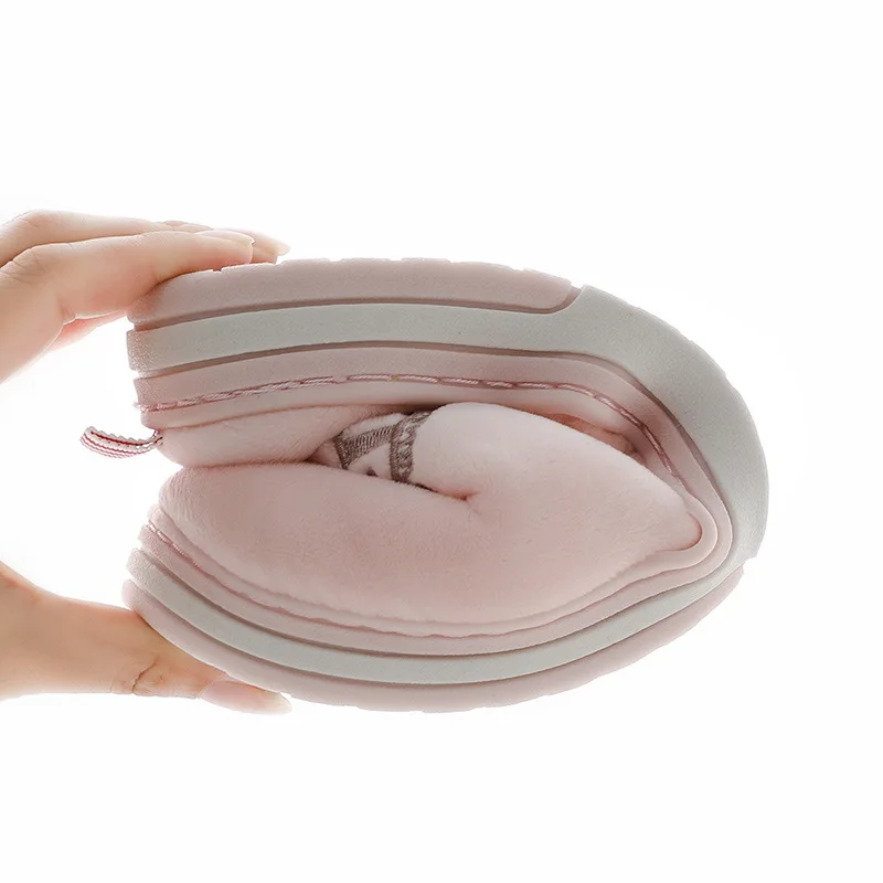 The new 2023 cartoon lovers cotton slippers female household indoor antiskid household lovely wool slippers male winter