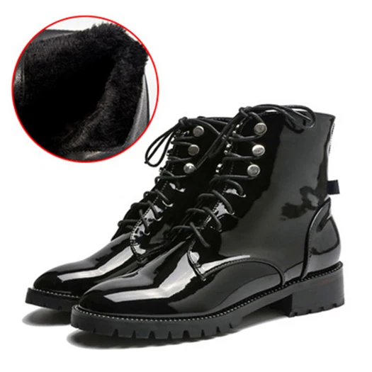 Black Fur Lined Зимние ботильоны на шнуровке в стиле милитари; Цвет Черный; высококачественные ботинки; дизайнерская обувь; роскошная женская обувь; коллекция года; Осенняя обувь из лакированной кожи на плоской подошве в стиле - Цвет: Black Fur Lined