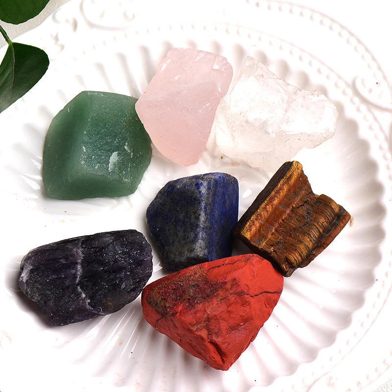 Комплект из натурального хрустального камня семи чакр черная тканевая сумка