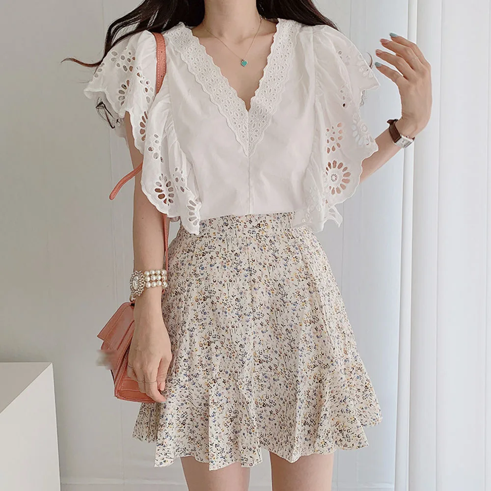 

Summer New Japanese Style Embroidery Pierced Deep V-neck Ruffle Sleeves Solid Color Blouse Summer Fashion Casual