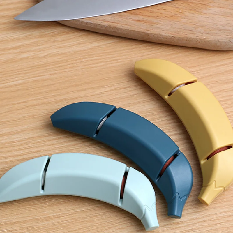 

1PC Banana Knife Sharpener Tool 13.5x4x3cm Household Kitchen Quick Sharpening Knife Scissors Tool