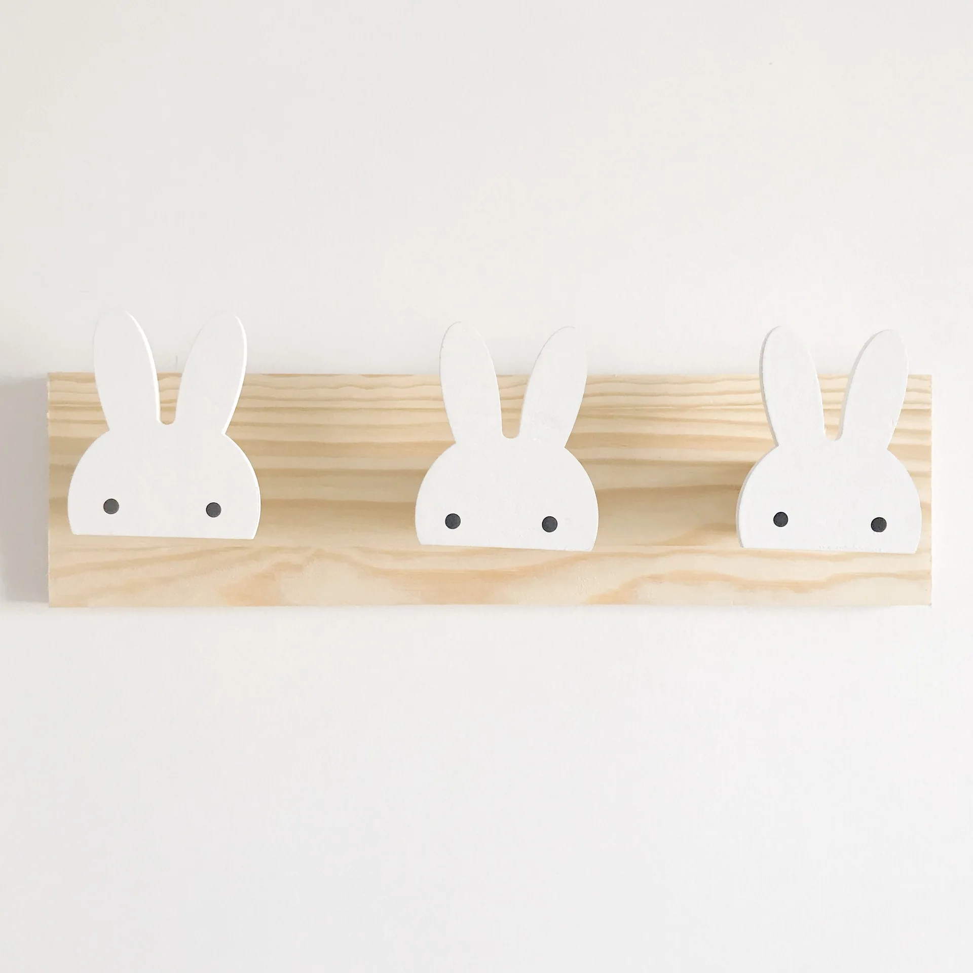 

Kids Room Decorative Wooden Hooks White Bunny Swan Natural Wood Hooks For Baby Bory Girl Kids Nursery Room Storage Decoration