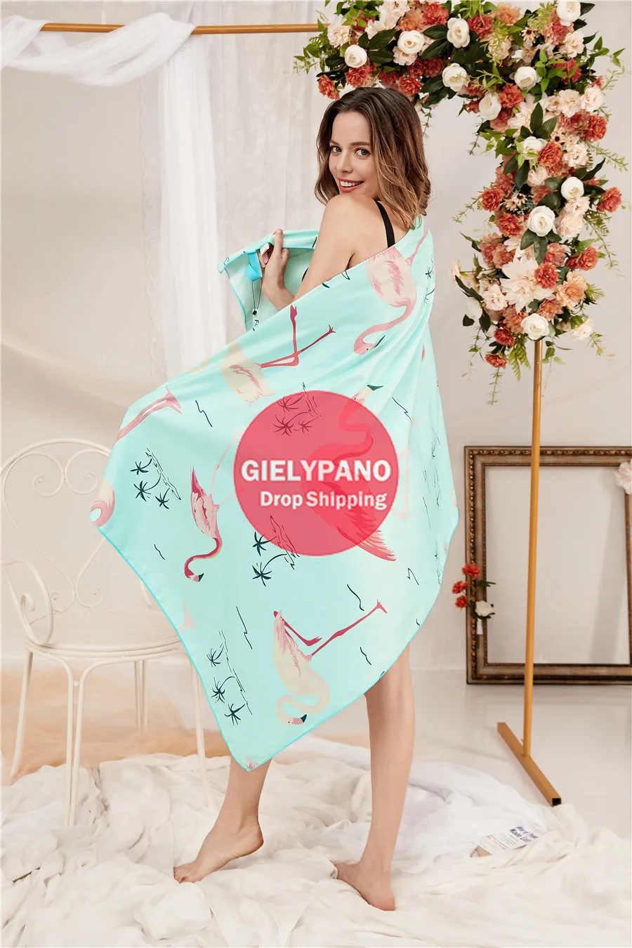 

GIELYPANO Microfiber Flamingo Printing Beach Towel with 1 Bag, Sand Free, Quick Dry,Absorbent, Compact for Travel, Gym, Camping