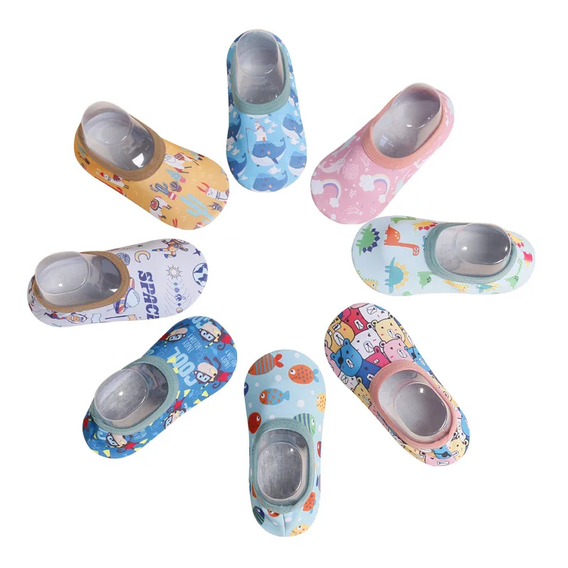 Calcetines de dibujos animados para beb&eacute;, con suelas de goma, para reci&eacute;n nacido, Oto&ntilde;o, antideslizantes, calzado suave para ni&ntilde;o, 1-8-4
