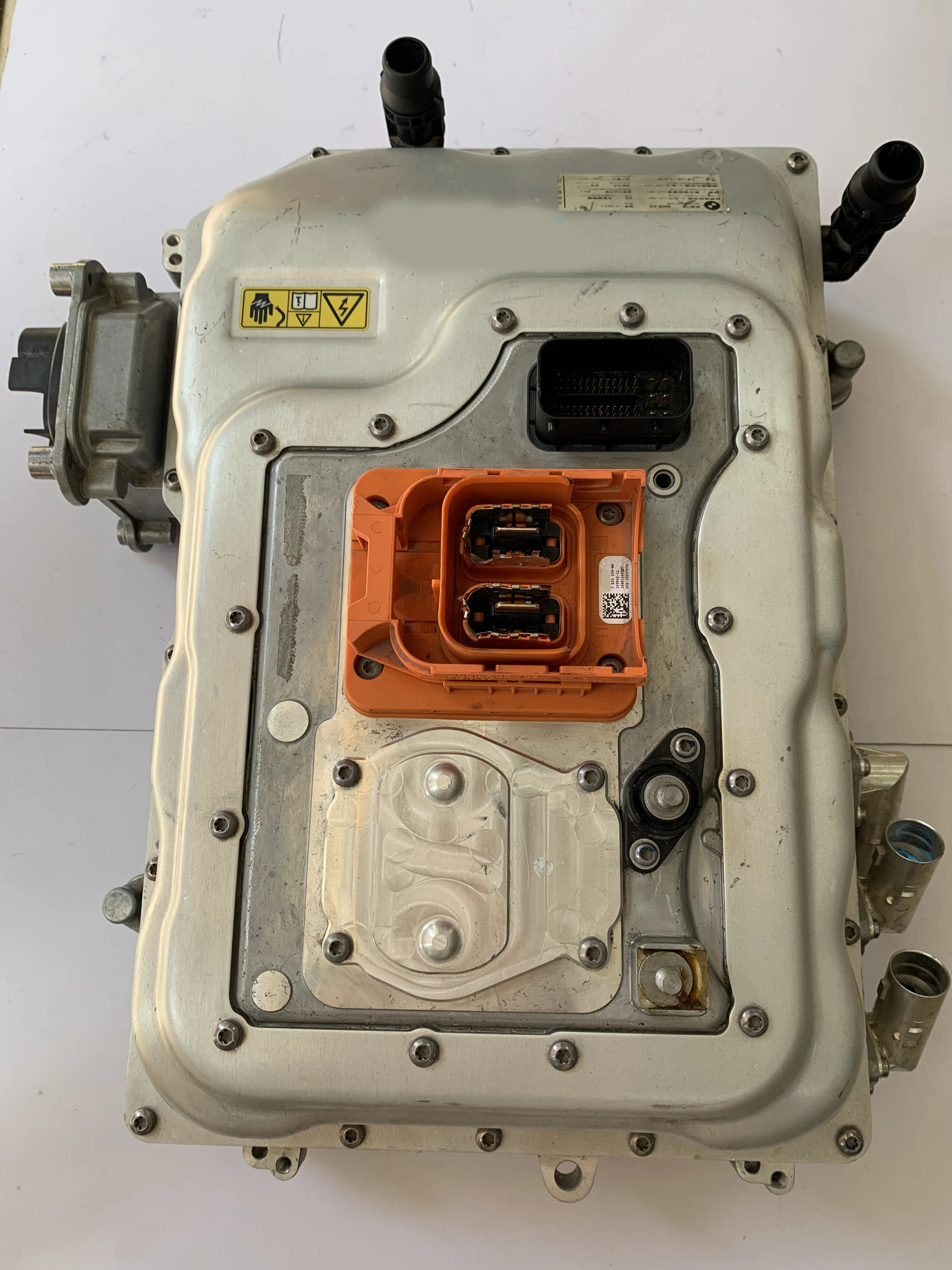 Гибридный преобразователь зарядного устройства для аккумулятора BMW F18 5 Series 525 530Li 7 X1 X5 i3 i8|Элементы привода| |