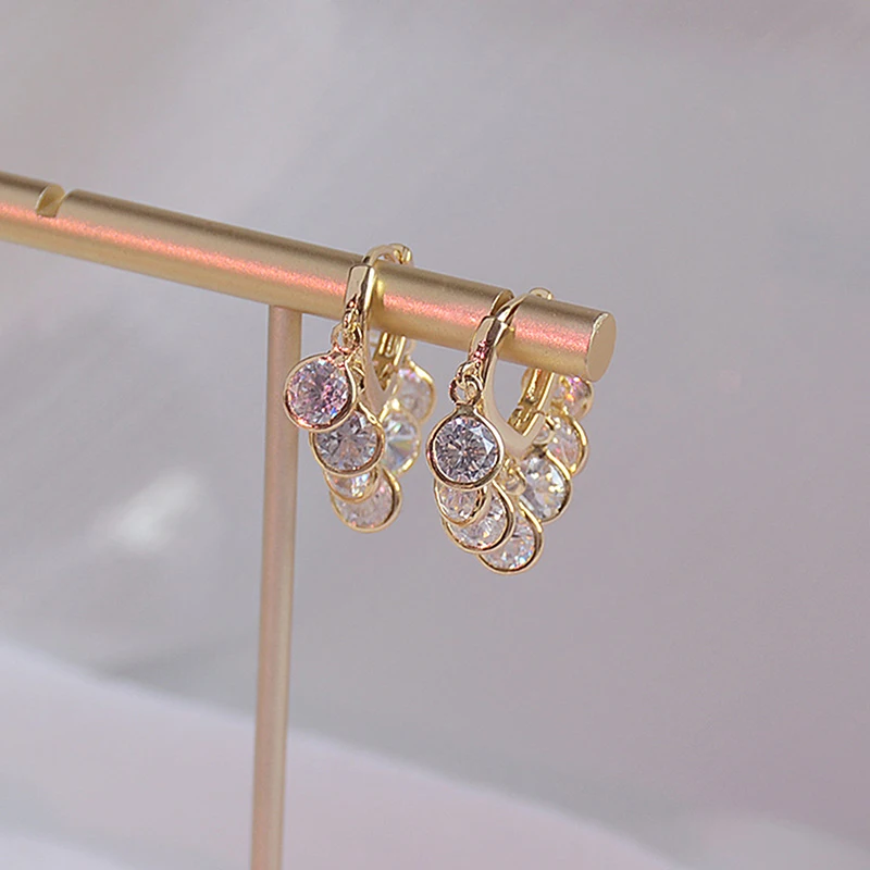 

New French Fashion Earring Women Temperament Luxury Quality Party Earrings Trend Personalized Luxury Jewelry Pendant