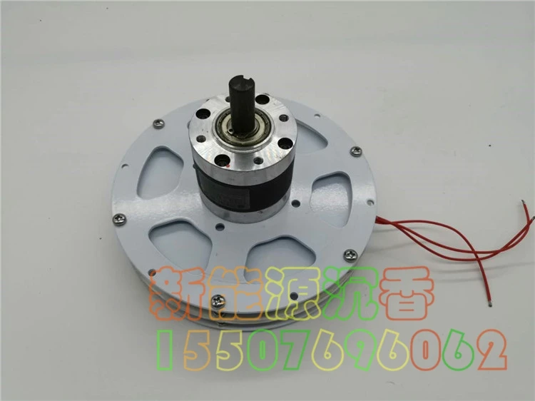 Высокоэффективный безжелезный генератор с постоянным магнитом дискового типа