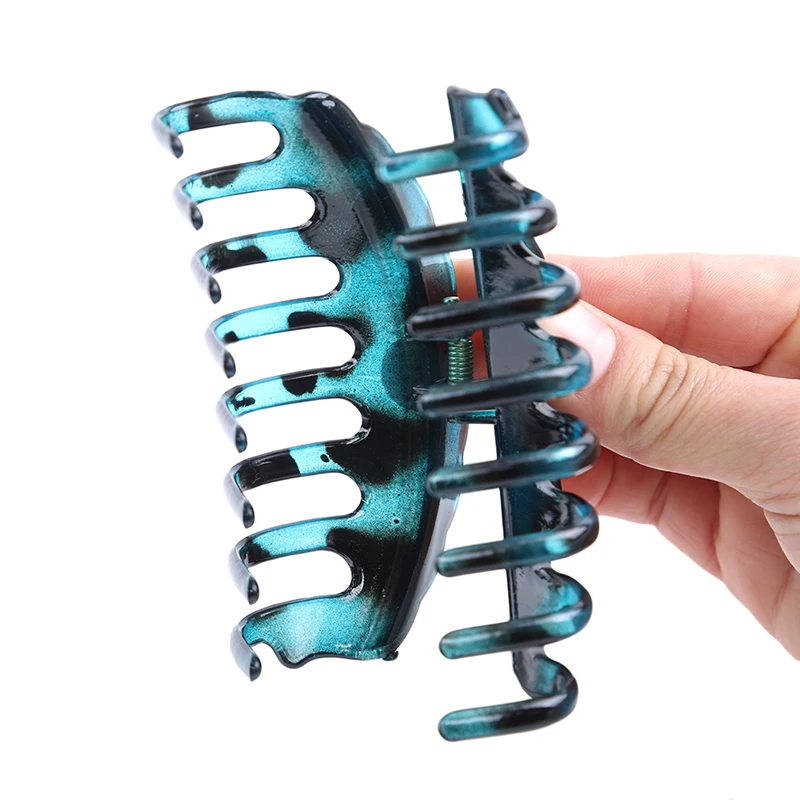 

Simple Practical Hair Claw Octopus Jaw Hair Accessories Clip Fashion 2021 Hot Sael For Girls And Women