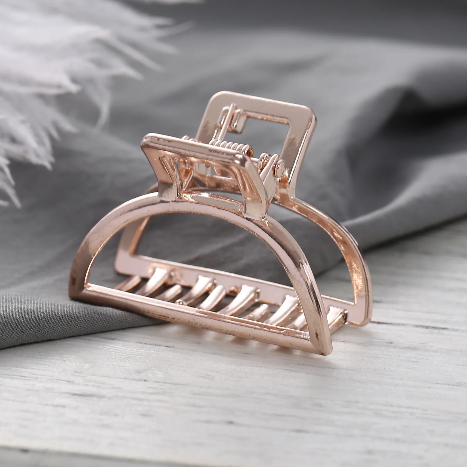 1-S-rose gold Геометрические зажимы для волос для женщин и девушек, металлические заколки для волос в форме краба Луны, заколки для волос, твердая цветная Шпилька, аксессуары для волос большого размера - Цвет: 1-S-rose gold